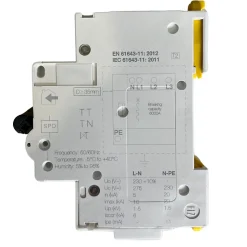 A9l16618 Schneider - Parafoudre Triphasé + Neutre De Type 2 Autoprotégé - 10ka - Report De Signalisation