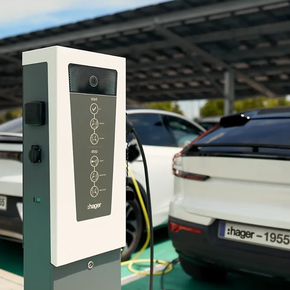 Borne de recharge double pour voiture électrique Witty Park OCPP 7.4 kW avec RFID - HAGER - XEV600C