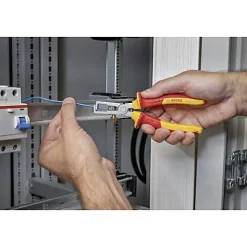 Bosch Professional 1600A02NE7 Pince à dénuder VDE 160 mm, conducteurs rigides et souples