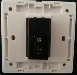 Bouton poussoir "sonnette" se1