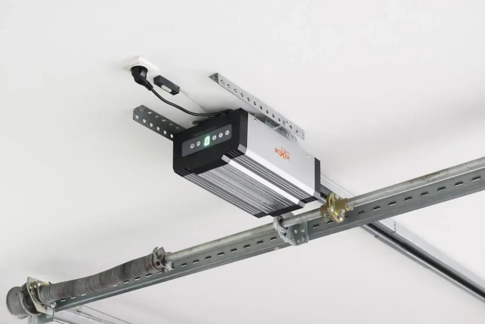Boxer Ouvre-porte de garage WiFi 1000N modèle 5000, app smartphone, 2 télécommandes, rail 3,5 m
