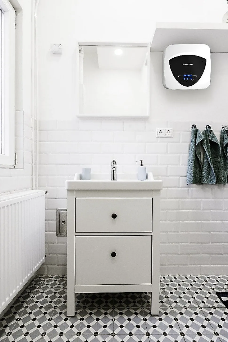 Chauffe-eau électrique Ariston Abyleos FE XP 200L