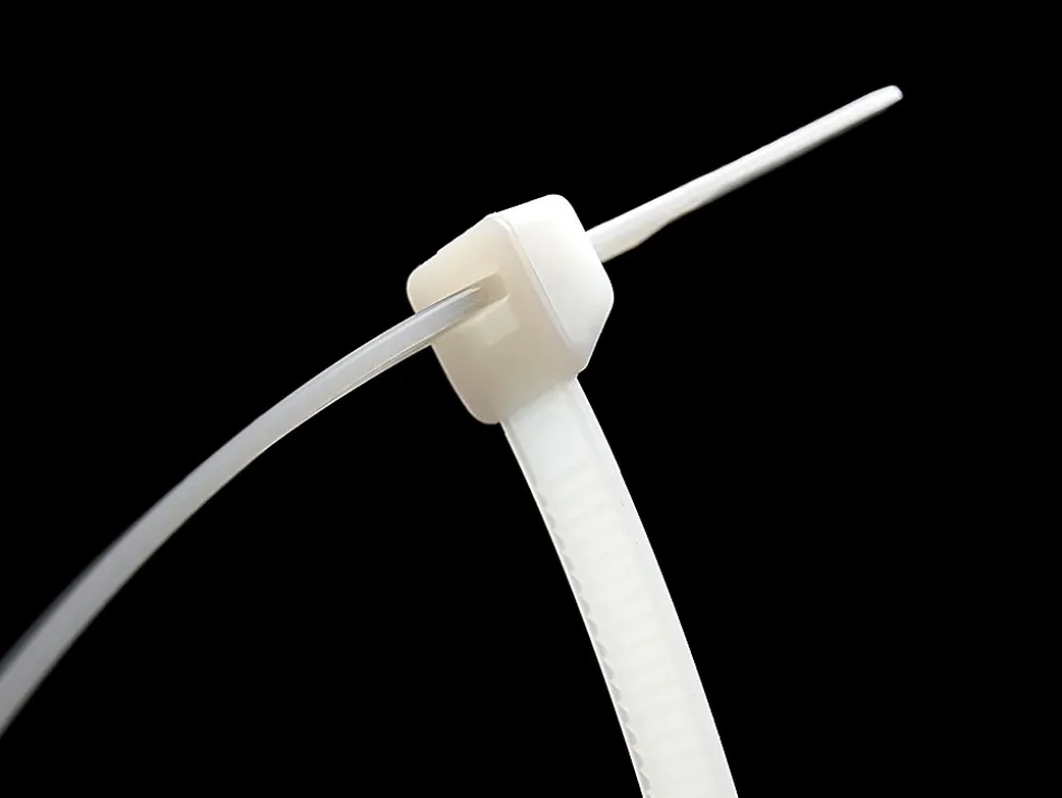 Colliers de fixation en nylon. Blancs. 4,8x300 - 100pces