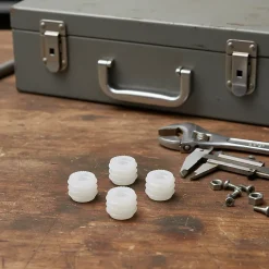 4 écrous inserts Plastique ø8 mm x L. 8 mm