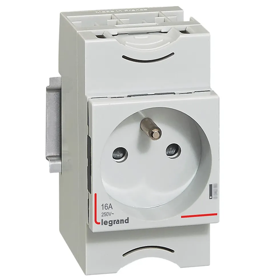 Découvrez la prise de courant modulaire Legrand.