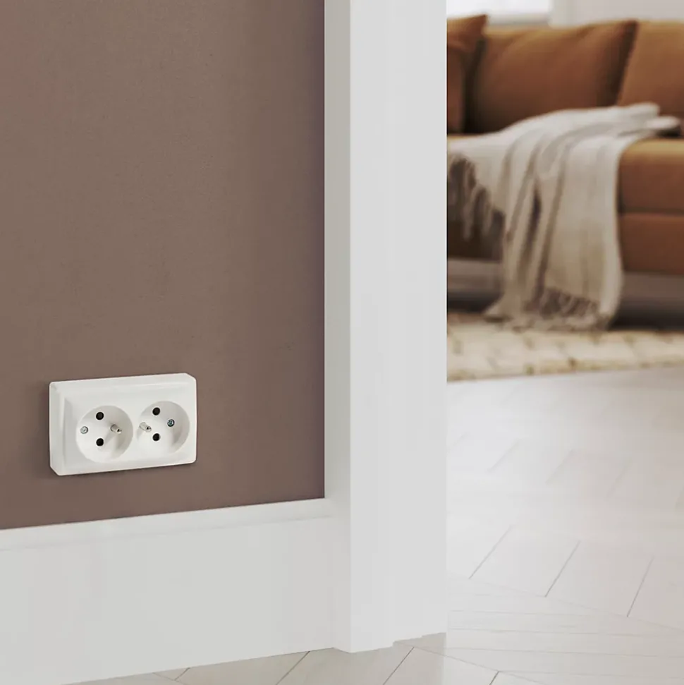 Double prise monobloc en saillie Jacobsen Sigurd blanc complet