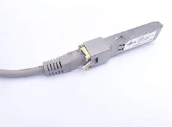Elfcam - Module SFP+ 10GBase-T RJ45 - 30 m sur Câble Ethernet Cat7/Cat8, Compatible Freebox Ultra