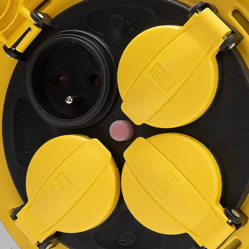 Enrouleur de chantier, 4 prises, 3G2.5, 25 mètres , NF, IP44. Platine fixe et guide cable