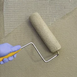 Grille en fibre de verre (5m x 1m). Imperméabilisation et réparation avec mortiers, caoutchouc et peintures imperméabilisantes