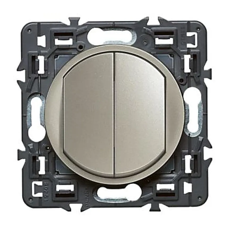Mécanisme double poussoir Legrand Céliane titane 6A