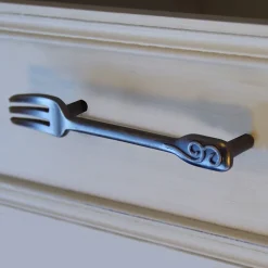 Poignée de meuble forme fourchette Kampal