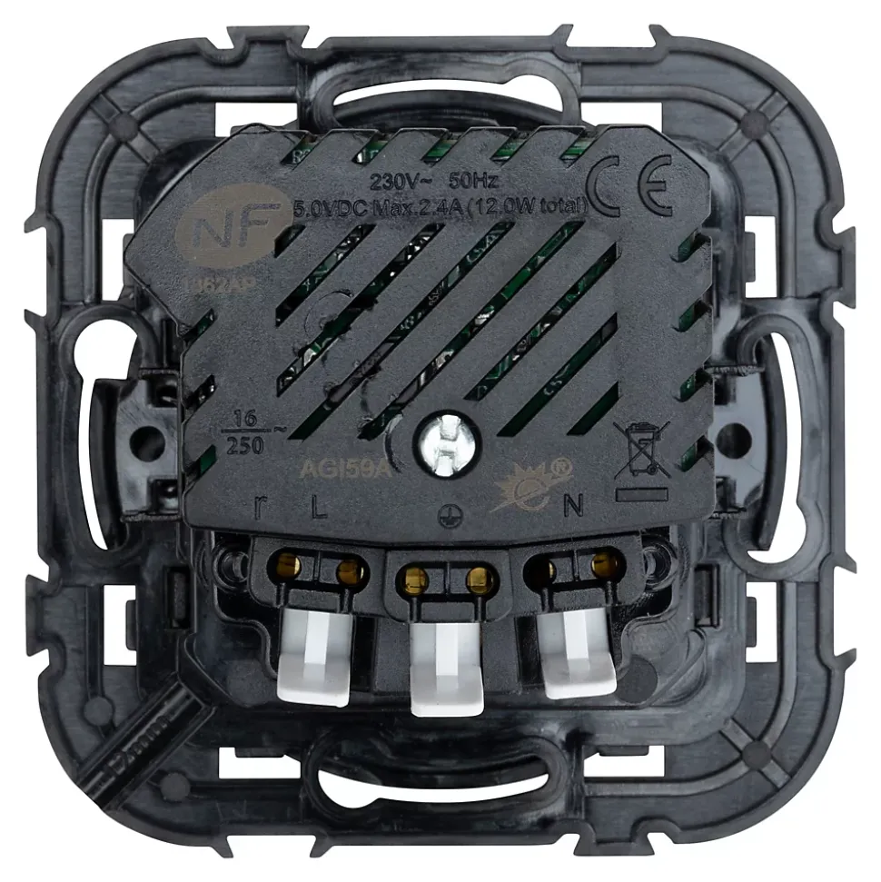 Prise avec terre Jacobsen Espen noir à composer + 1xUSB-A + 1xUSB-C