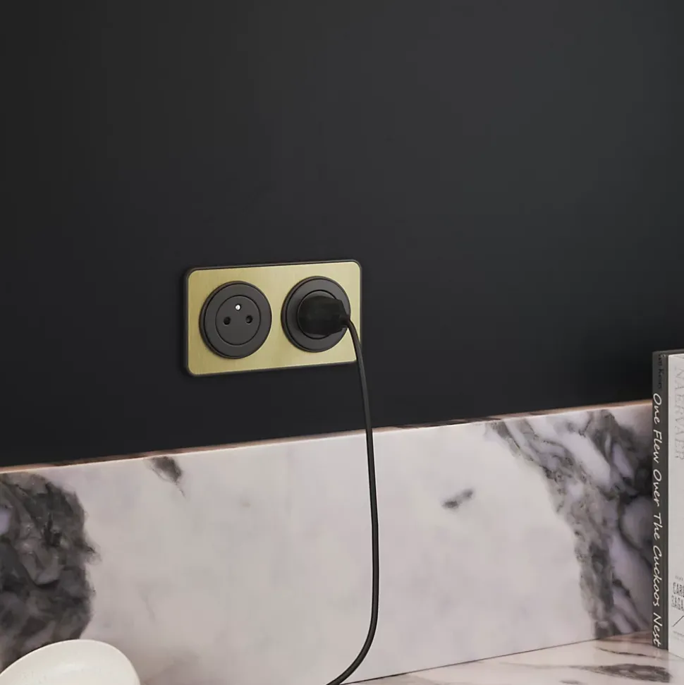Prise avec terre Jacobsen Espen noir à composer + 1xUSB-A + 1xUSB-C