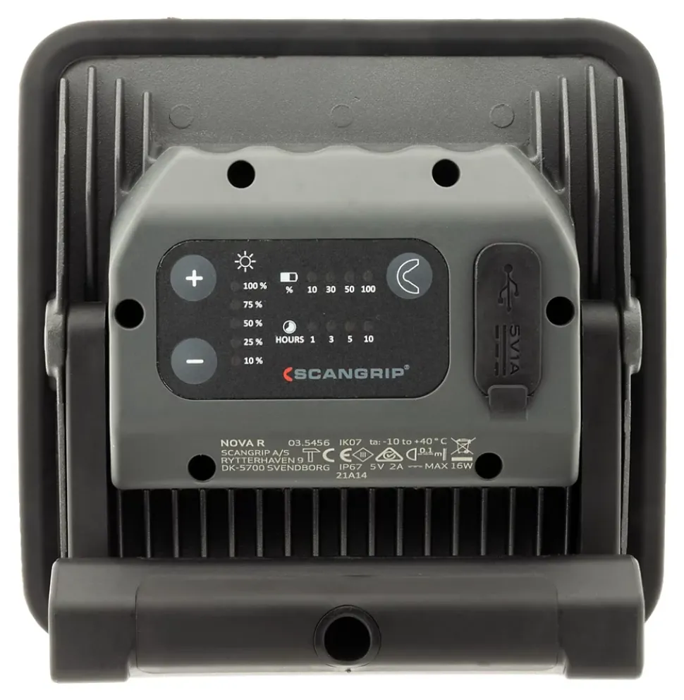 Projecteur NOVA R rechargeable ultra compact - jusqu'à 2000 lumens - technologie LED COB. 20H d'autonomie - Certifié IP67