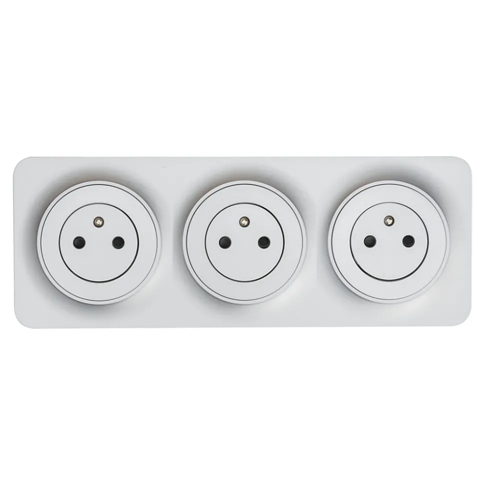 Triple prise avec terre prêt câblée Jacobsen Espen aluminium composable
