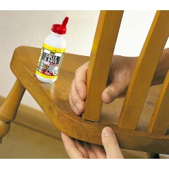 UHU Colle à bois express - Plus forte que le bois, résistante à l'humidité, embout de précision, transparente, biberon 250g